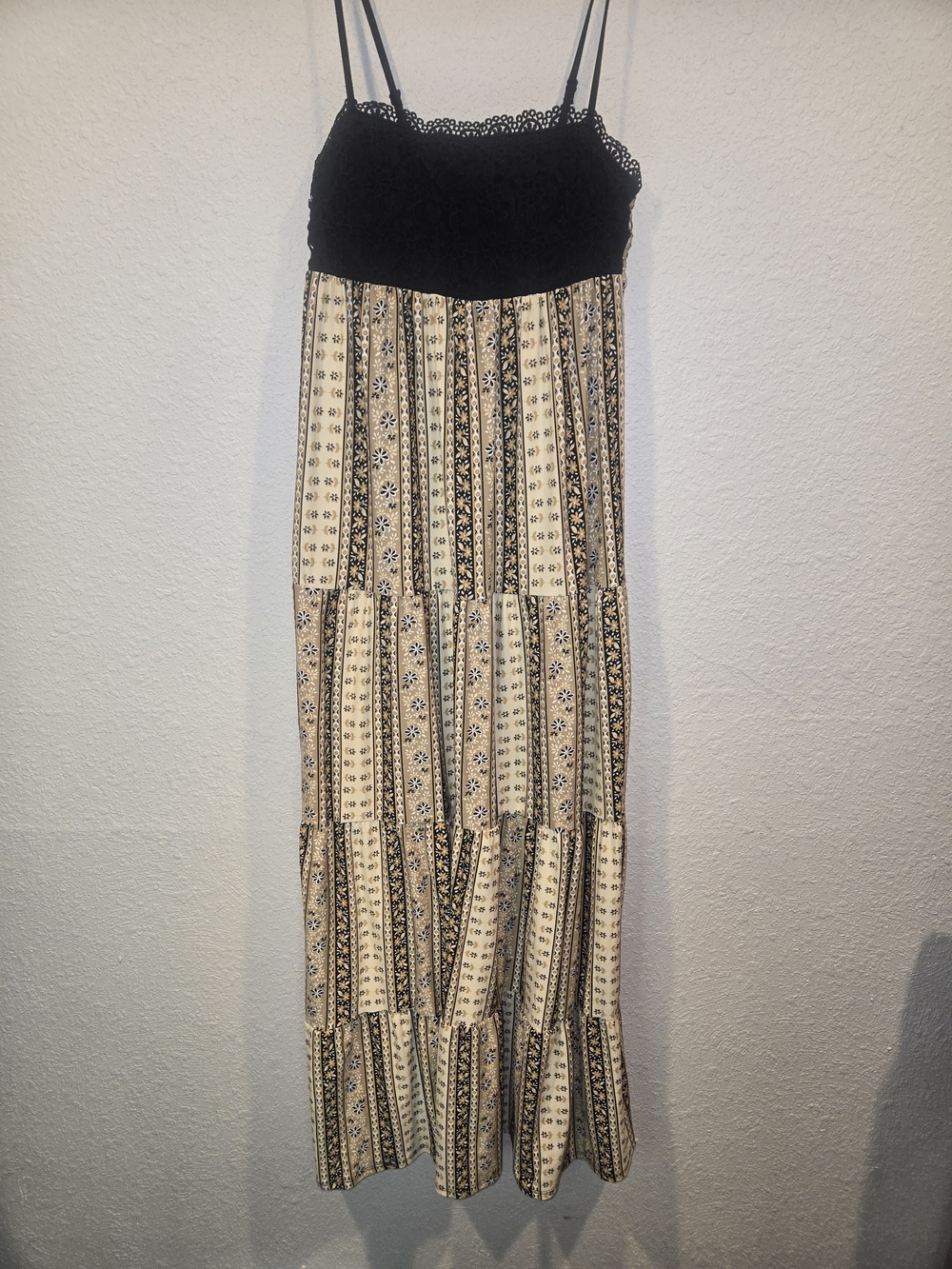 No Boundaries Black & Cream Tiered Maxi Dress Size XS